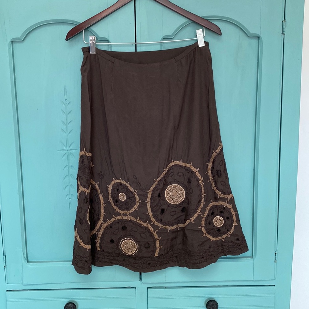Chico’s Brown A-line Skirt. Size 0. Fully lined. Embroidered detail